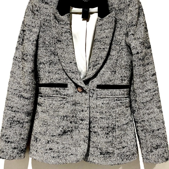SMYTHE   grey wool blend blazer with gold buttons. - Picture 8 of 8
